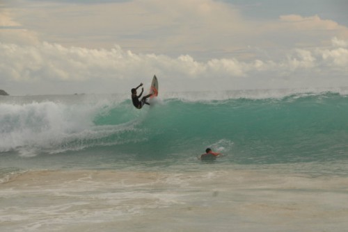 surfing na Bali